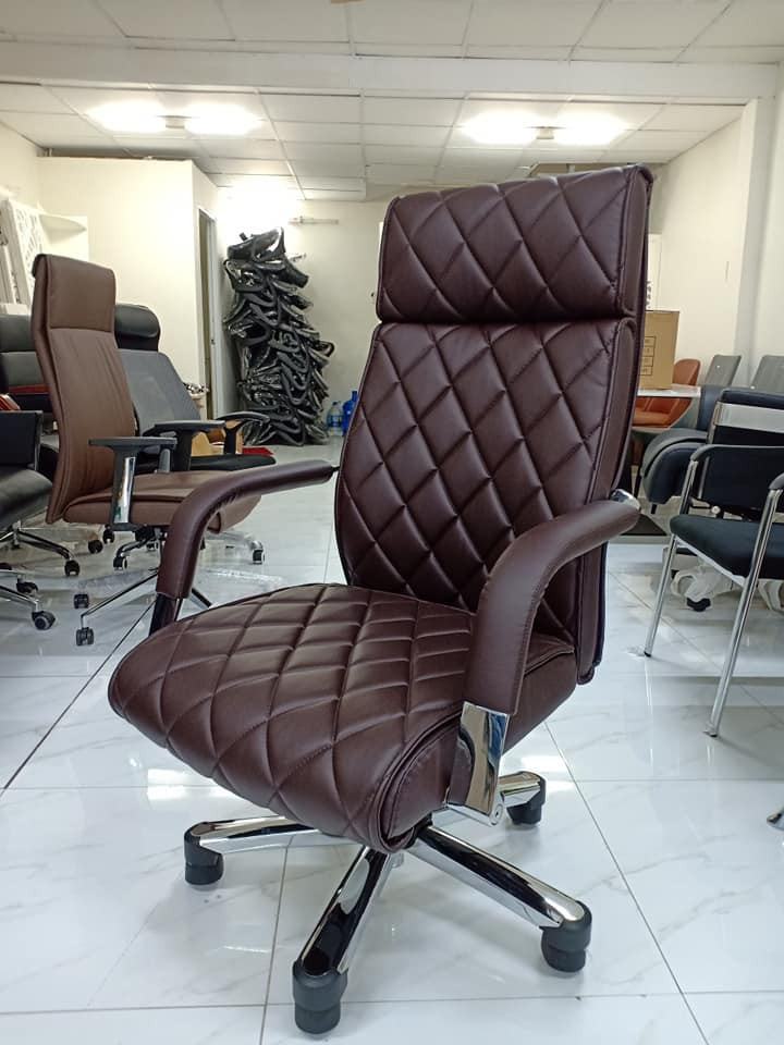 Ghế giám đốc Hilen06