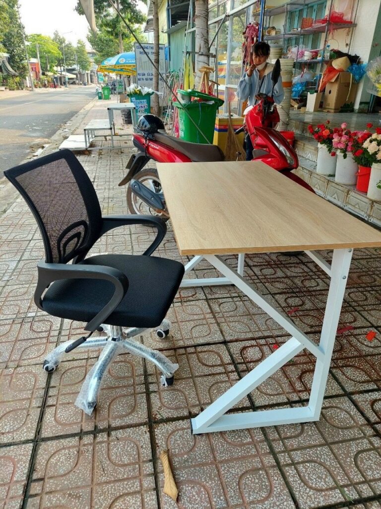 Bàn làm việc chân sắt mặt gỗ chữ K nhiều màu BA-K6 14 z5374972116670 efc0f2a5ed50c07e01f70e6a2e7ca29b