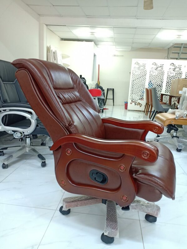 Ghế giám đốc Bonzalo