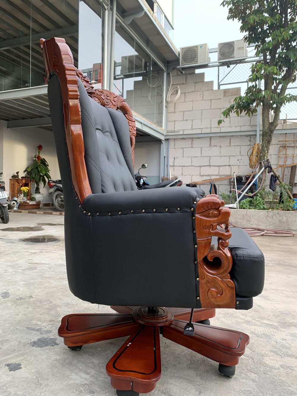 Ghe van phong vip nhap khau 3