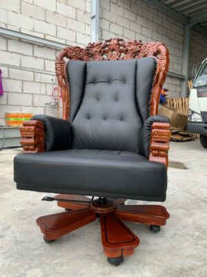 Ghe van phong vip nhap khau 700x933 2