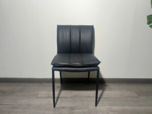 Ghế Cafe PV-TT192 Lưng Bọc Da MicroFiber Chân Sắt Sơn Tĩnh Điện 7 z5822318928429 3f7d09722d4c5768eb8231b3e31fe3e8