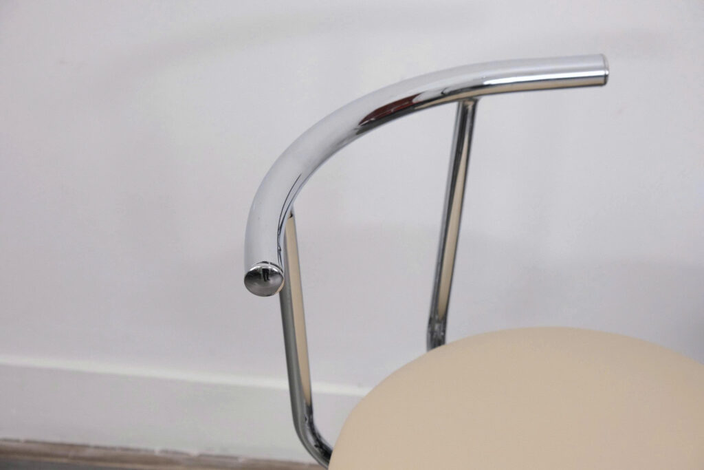 GHẾ SPA NAIL PV-015TT NỆM SIMILI CHÂN THÉP MẠ CHROME 14 z6701049276443 3ce05a830d63ec13e6bc7cd36844fa59