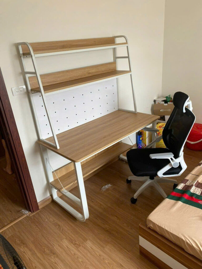 Bàn làm việc khung sắt cong có giá sách BH-BAB01 22 z6912698695965 cd1a9d2d3b3c0bedf46e44da3f5e5f20