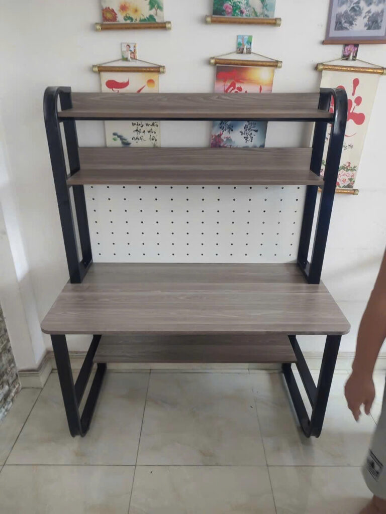 Bàn làm việc khung sắt cong có giá sách BH-BAB01 20 z6975399918165 7b30acc6e01f2721b0f2a106457656f7