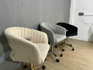 Ghế nệm nhung chân xoay mạ vàng VN-TT458 5 z6142290062550 5ca78260dfdab590f33af5c95e1ad2e1 600x450 1