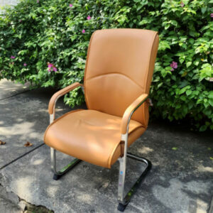 Ghế da chân quỳ nhập khẩu PV-ST333 10 z6334561162267 902ee9ea05203761033e199468b73bae 600x600 1