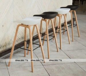 Ghế quầy bar chân gỗ ngồi nhựa PV-HAY32 2 z7045430835804 1cc9d2393072bc9a5b3fbf95825d2452
