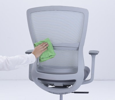 Cách vệ sinh ghế lưới - Bí quyết giữ gìn vẻ đẹp và tuổi thọ cho nội thất của bạn 2 Cách vệ sinh ghế lưới - Bí quyết giữ gìn vẻ đẹp và tuổi thọ cho nội thất của bạn